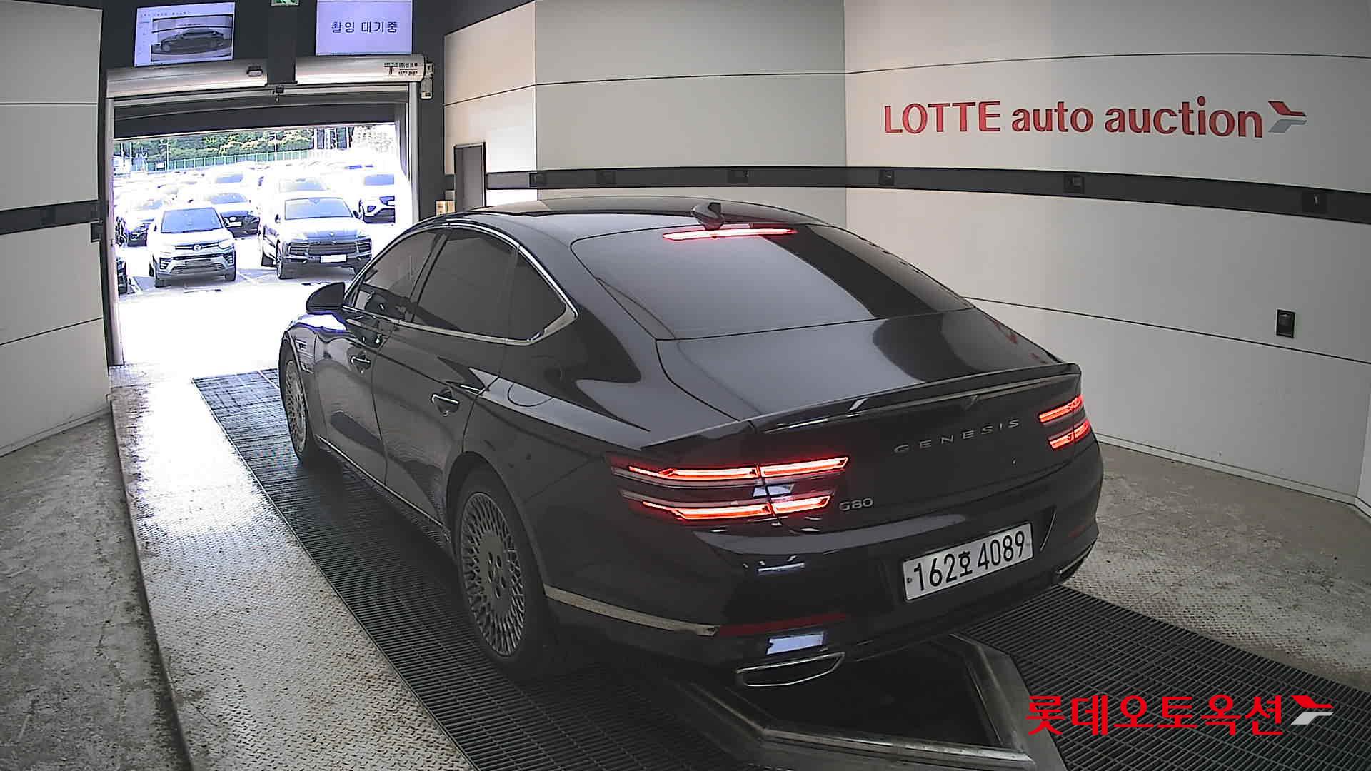 Genesis G80 - 16