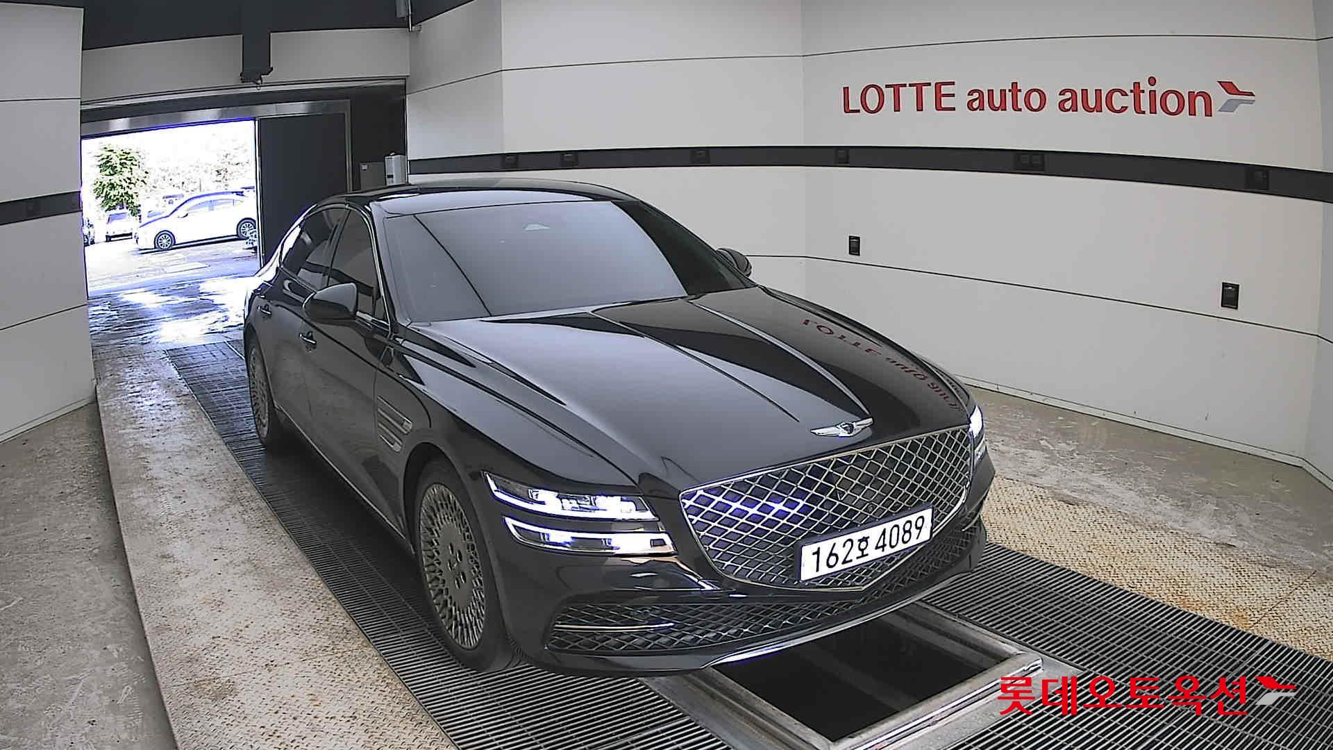 Genesis G80 - 24