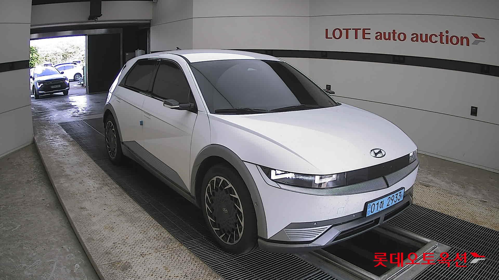 Hyundai Ioniq 5 - 6