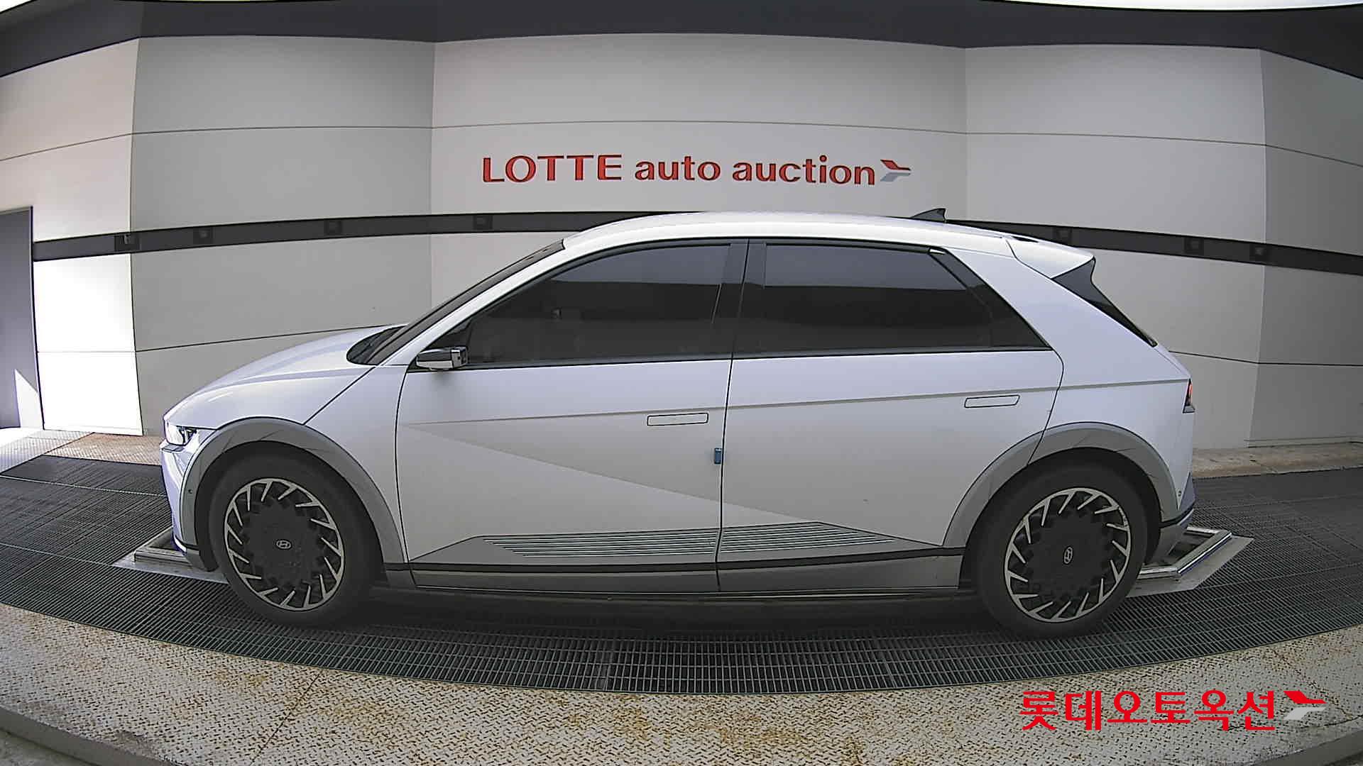 Hyundai Ioniq 5 - 13