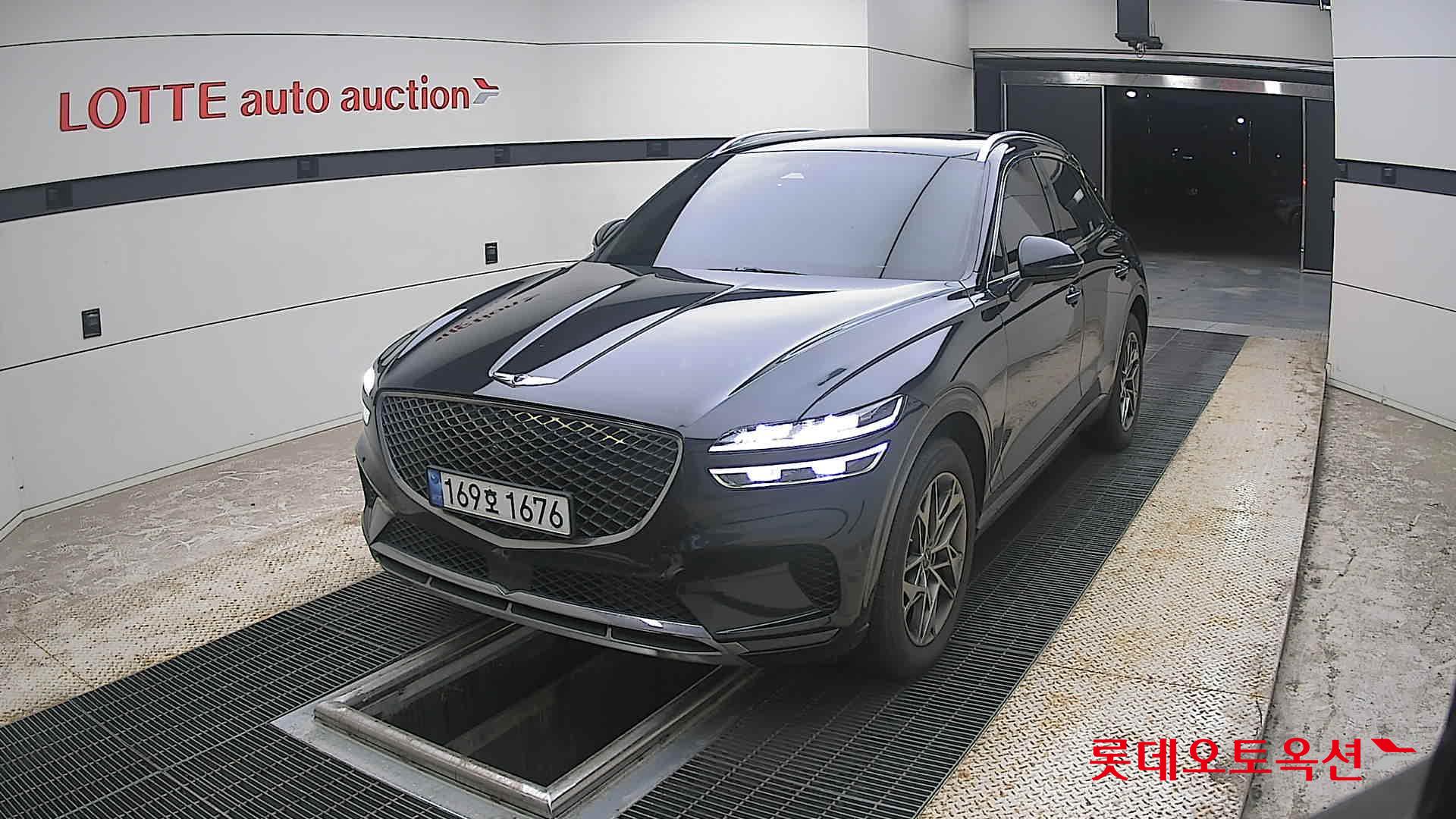 2022 - genesis gv70
