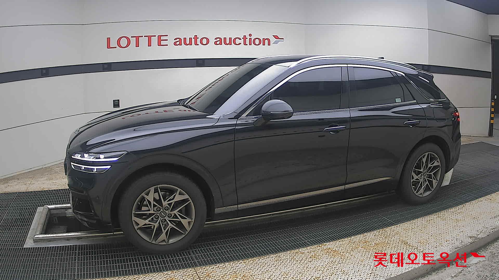 2022 - genesis gv70