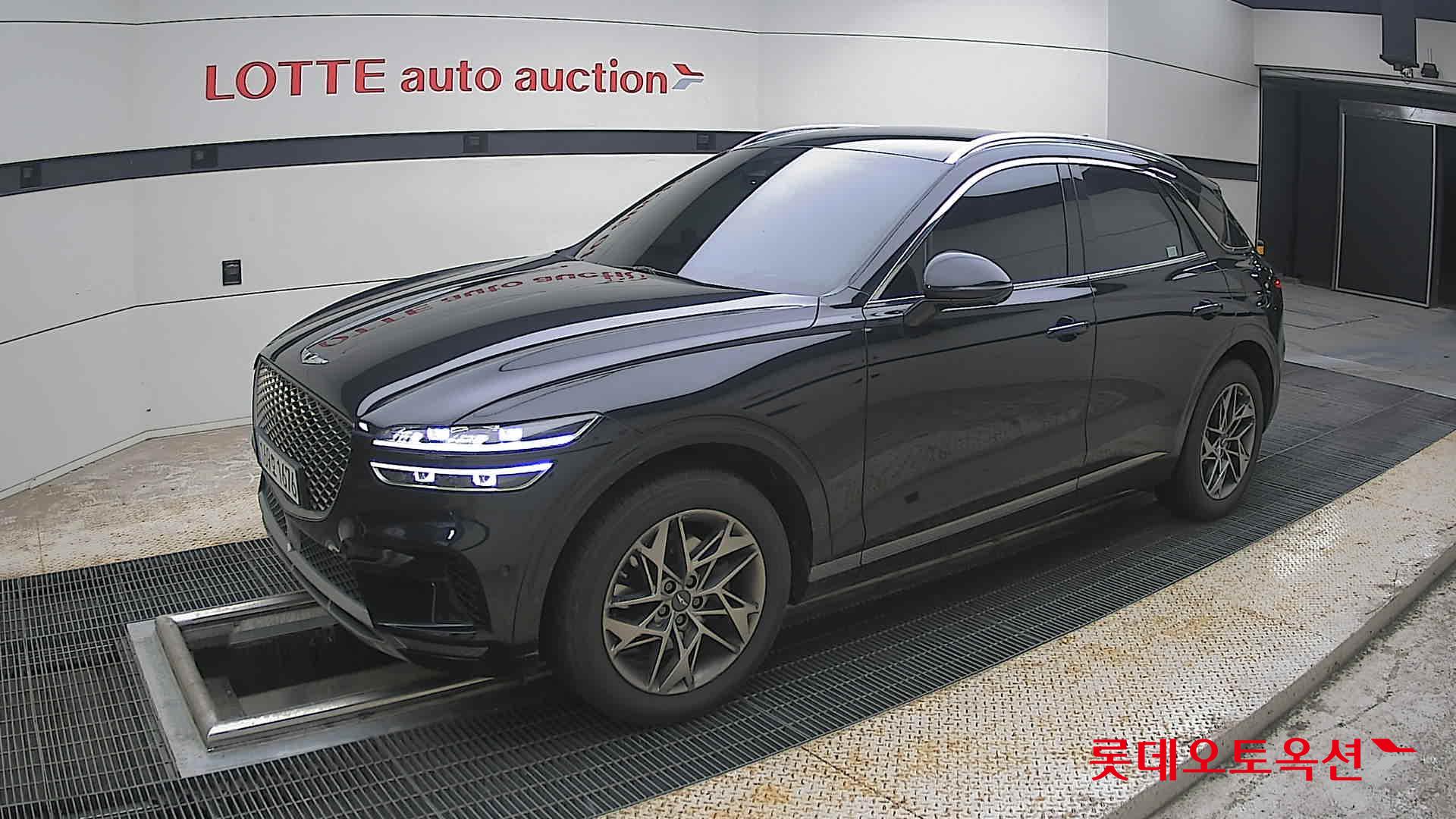 2022 - genesis gv70