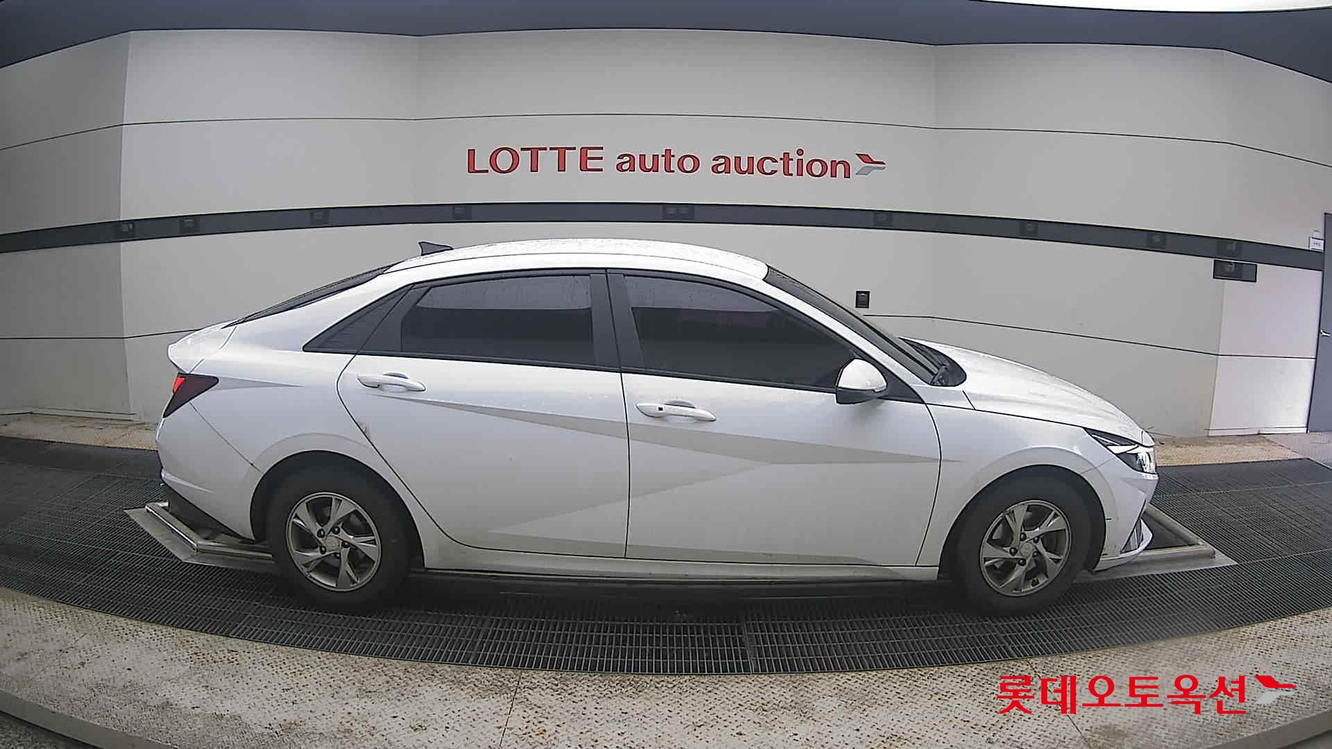 2021 - hyundai avante