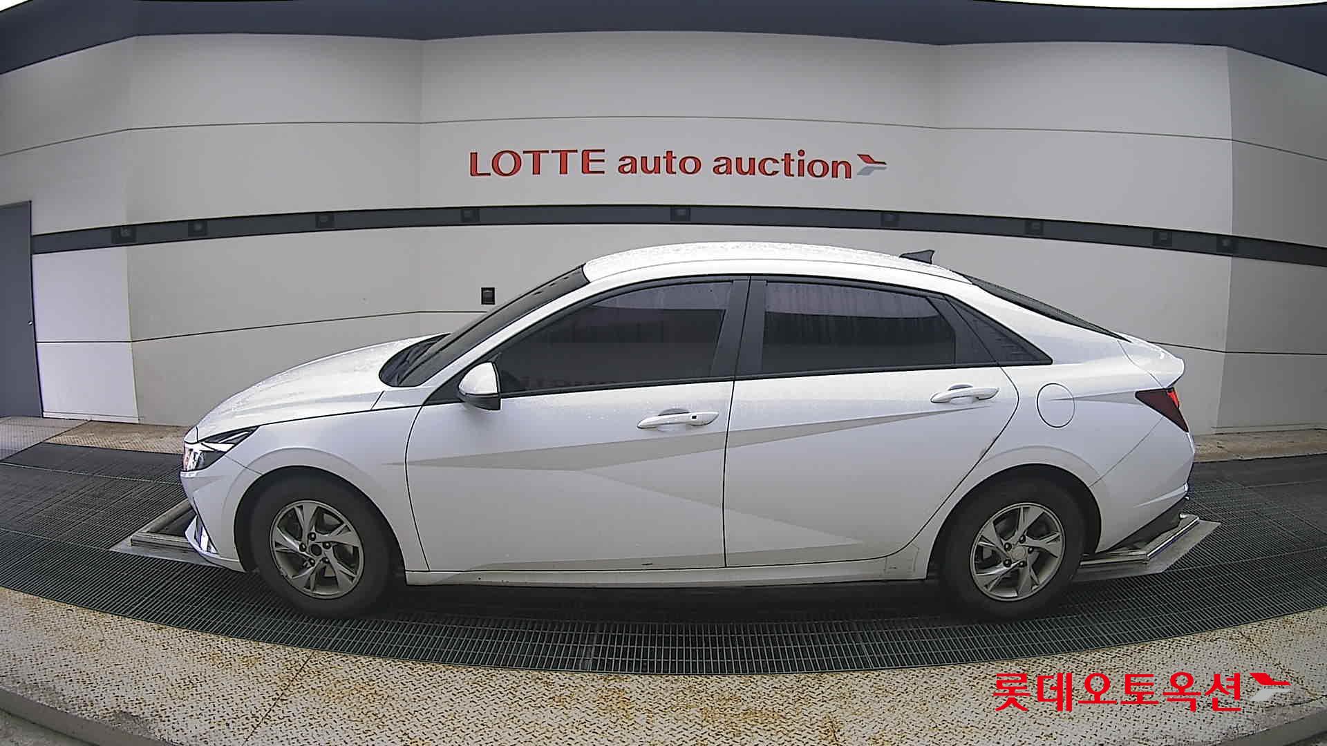 2021 - hyundai avante