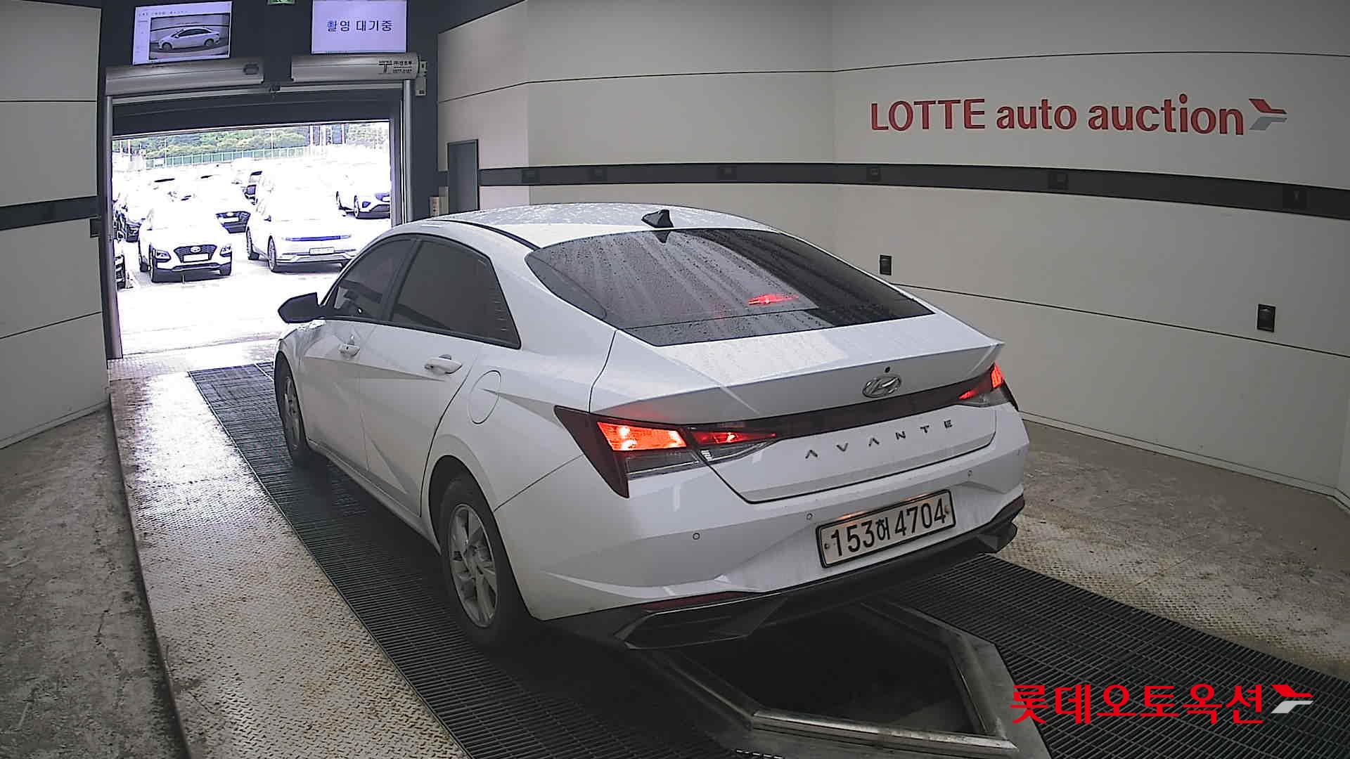 2021 - hyundai avante