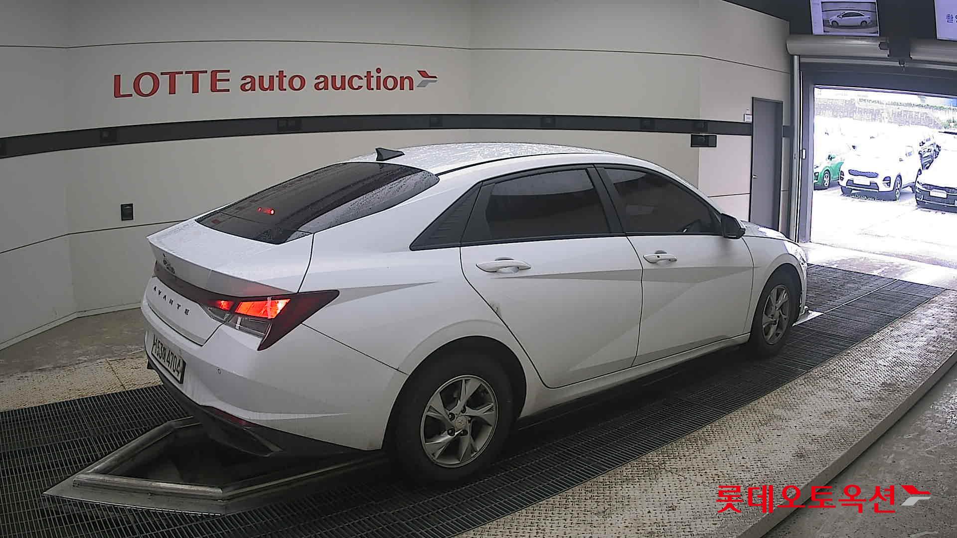 2021 - hyundai avante