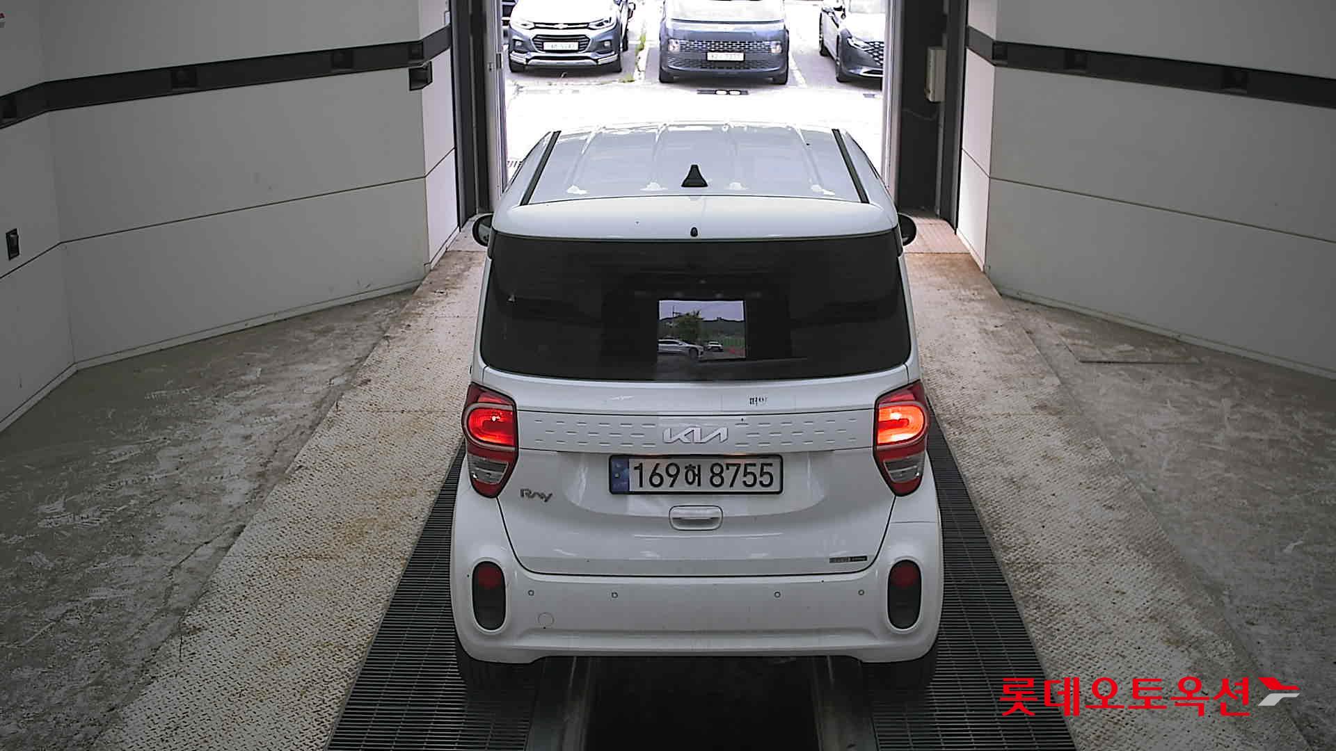 2022 - kia ray