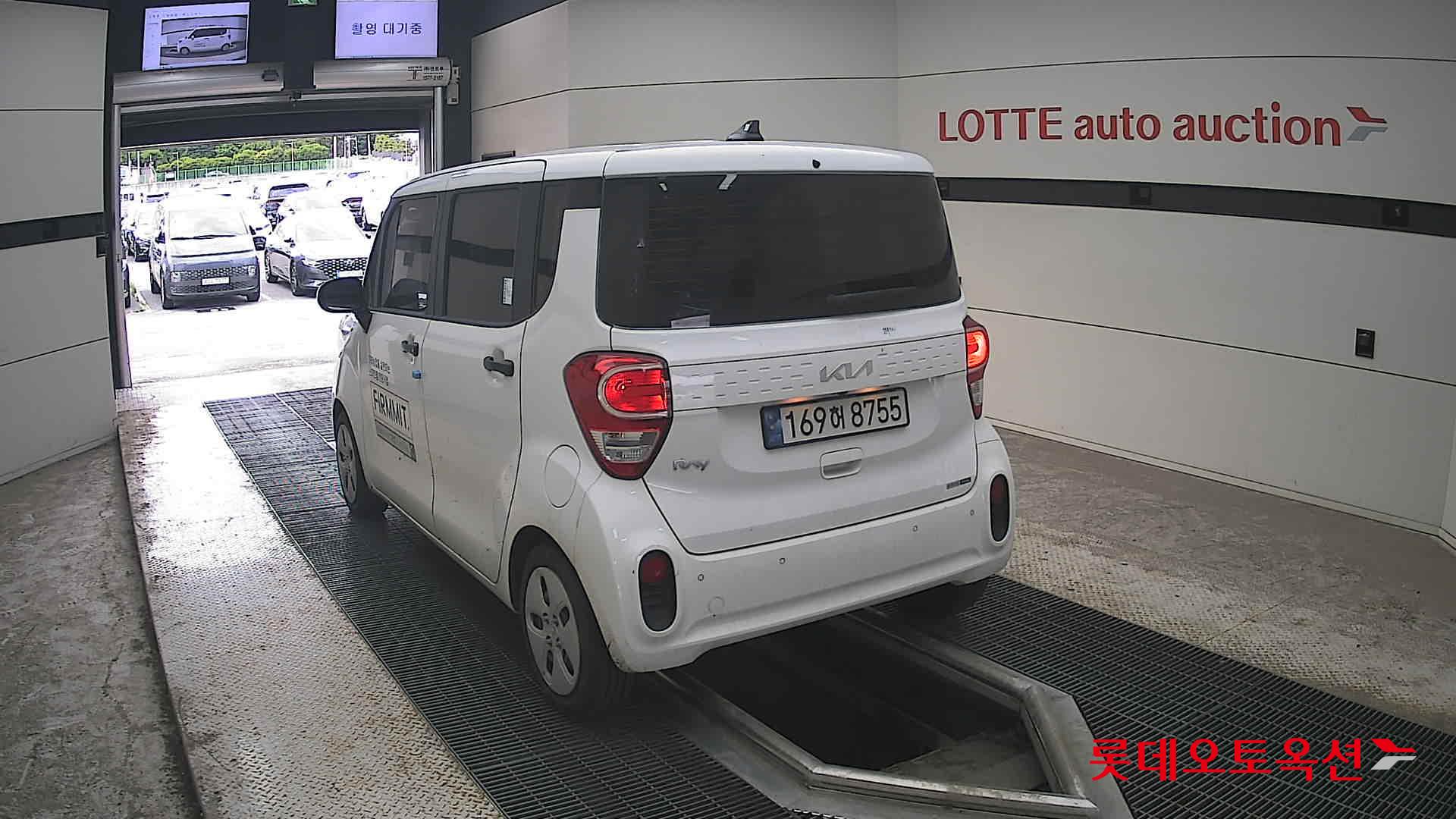2022 - kia ray