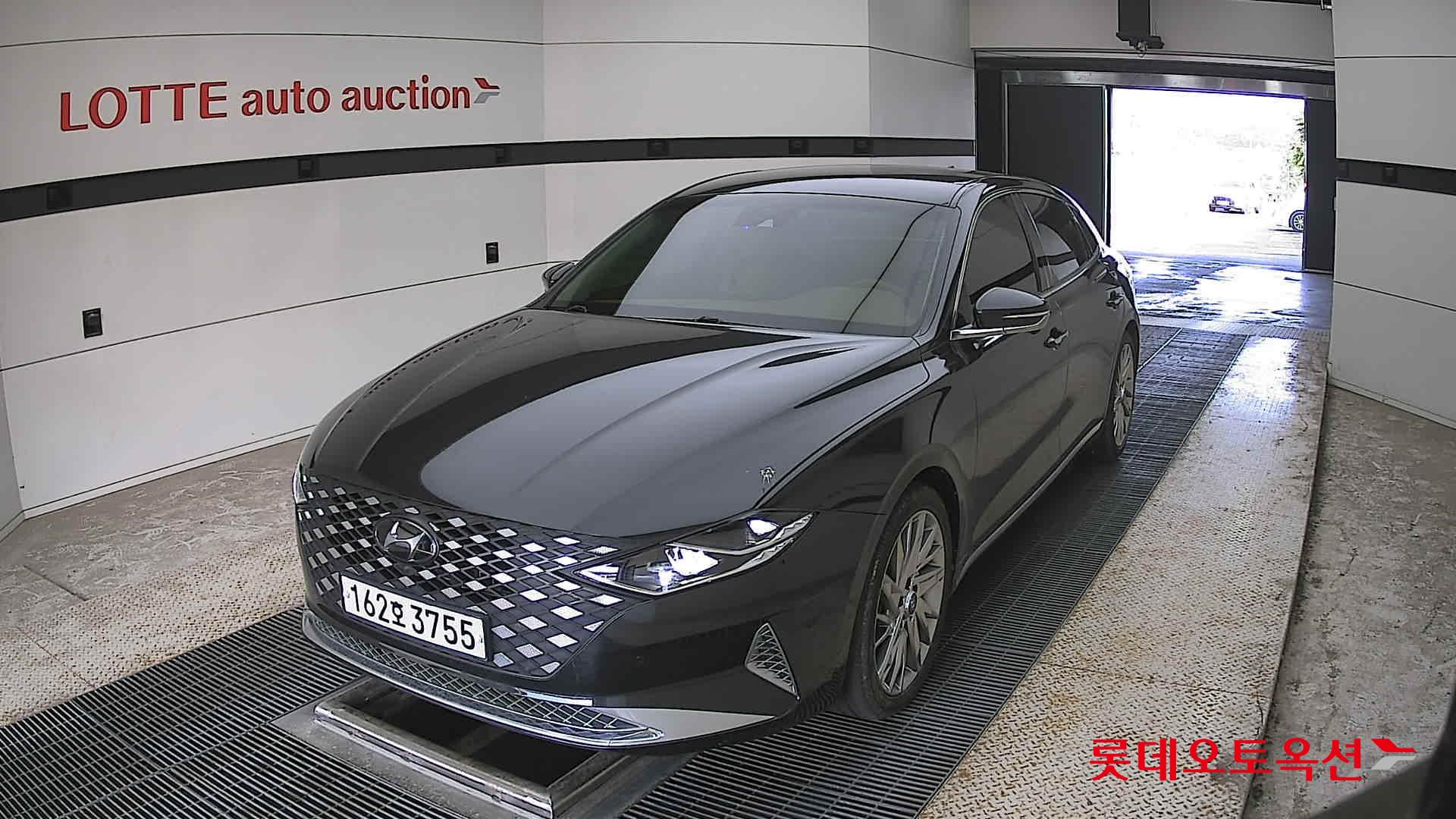 Hyundai Grandeur - 10