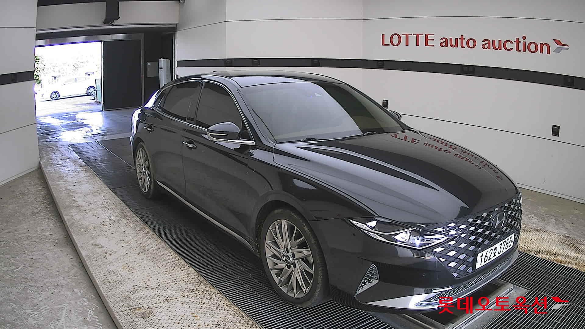 Hyundai Grandeur - 6