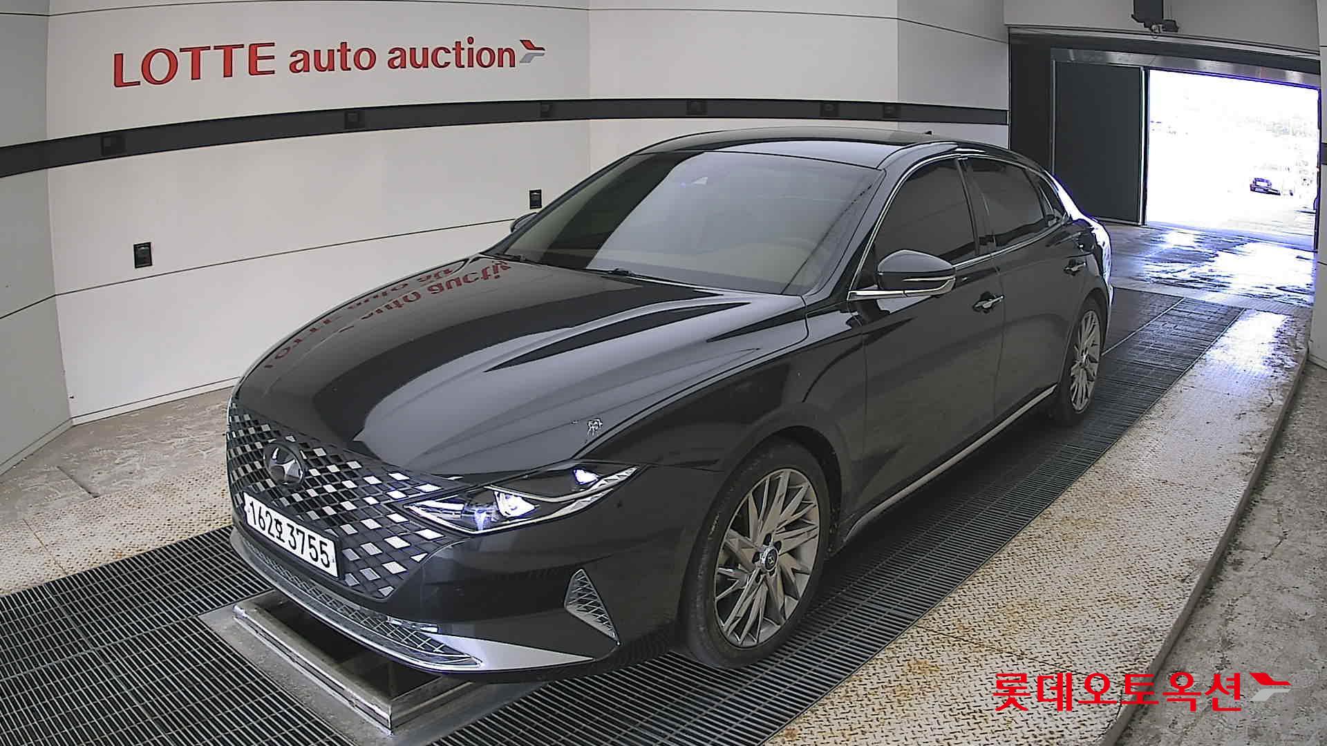 Hyundai Grandeur - 3