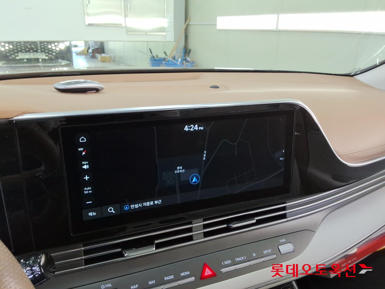 Hyundai Grandeur - 32