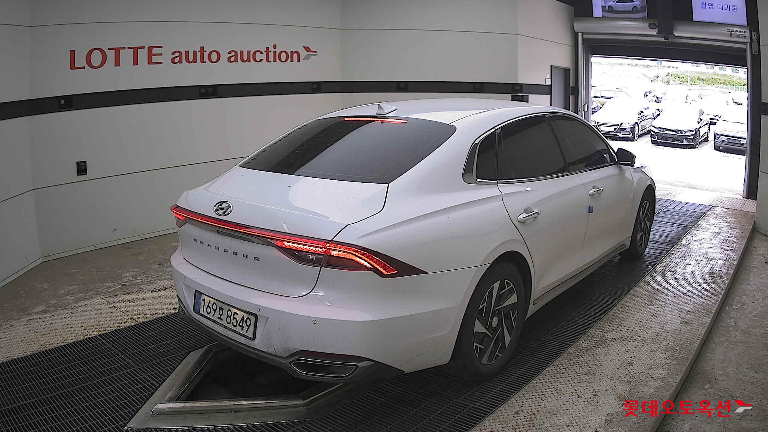 Hyundai Grandeur - 5