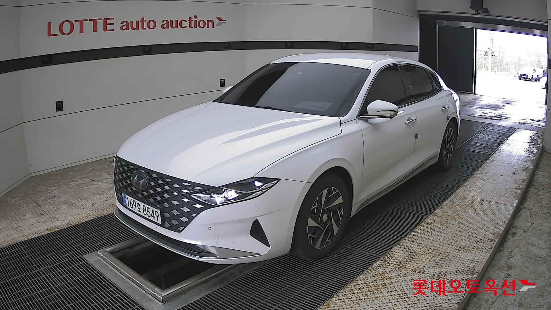 Hyundai Grandeur - 3