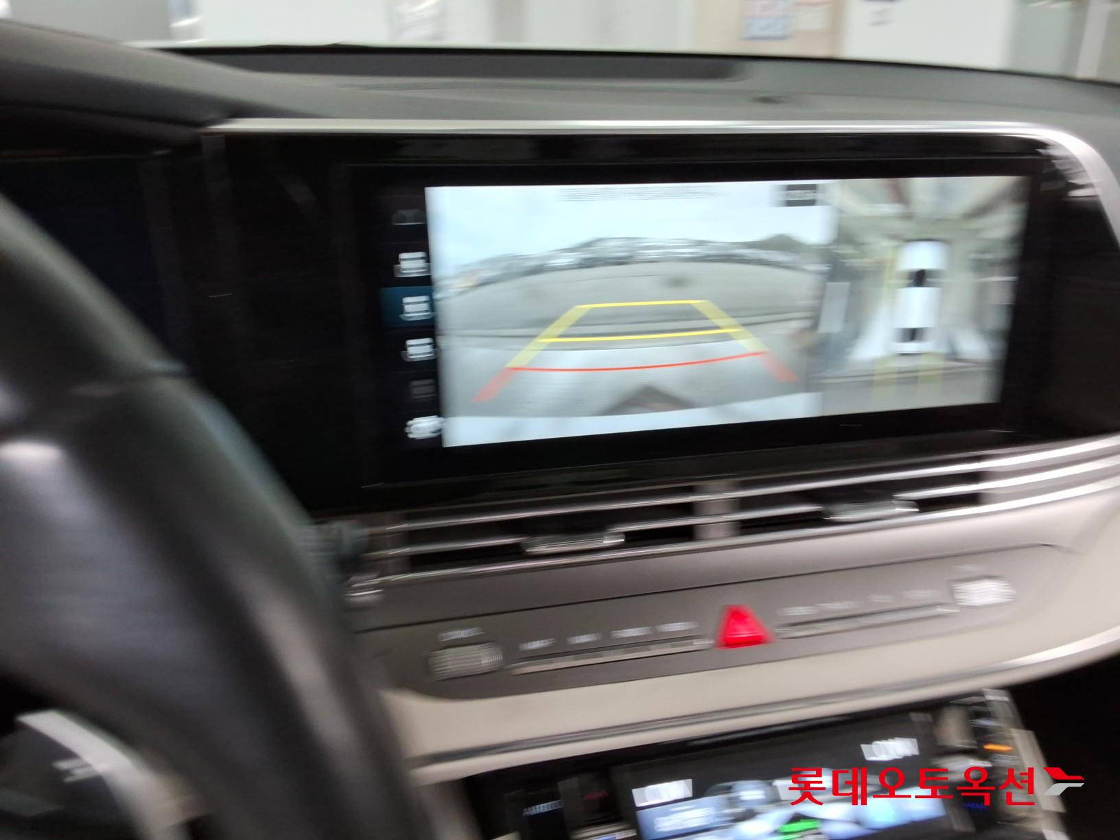 Hyundai Grandeur - 31