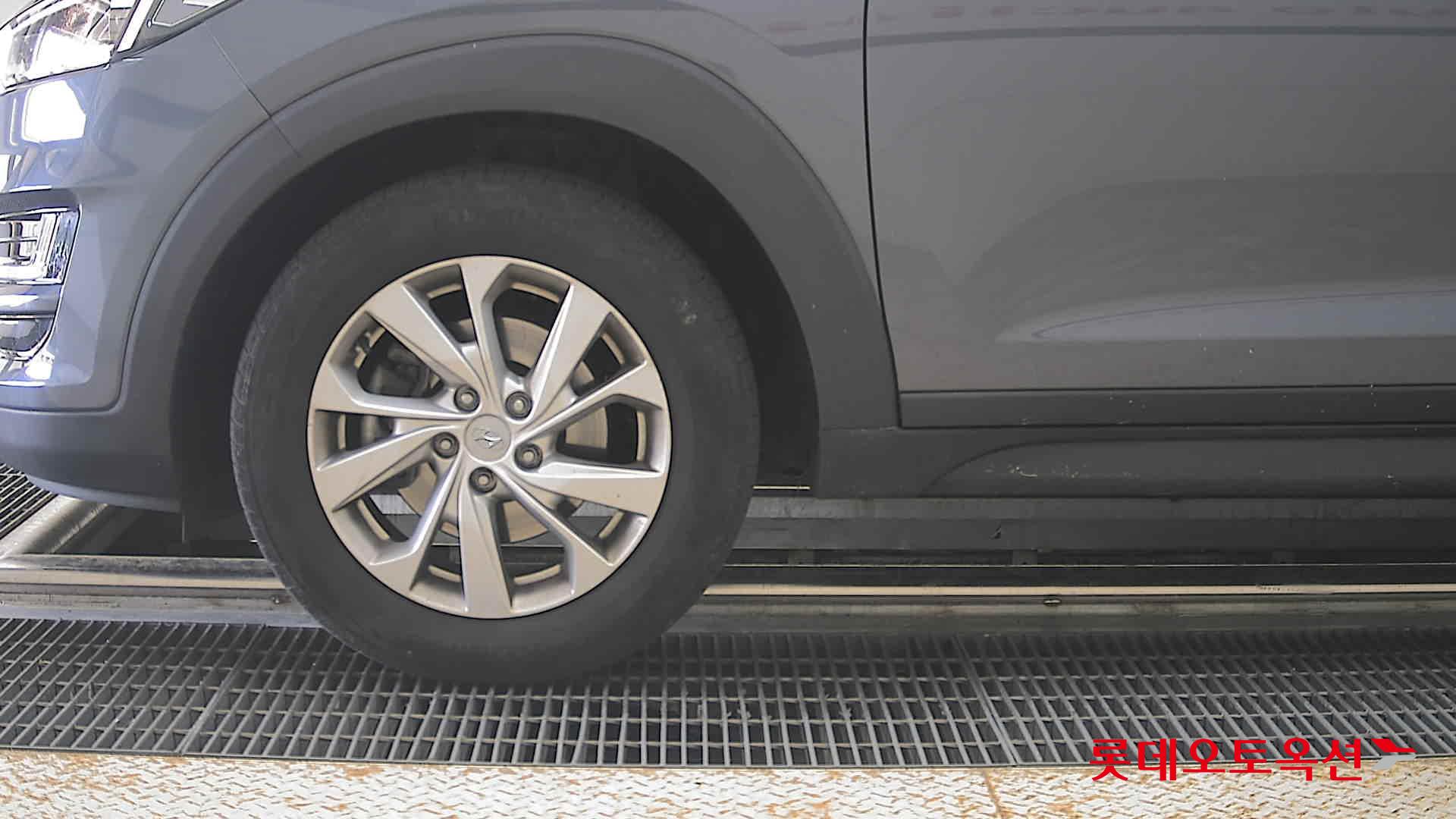 Hyundai Tucson - 25