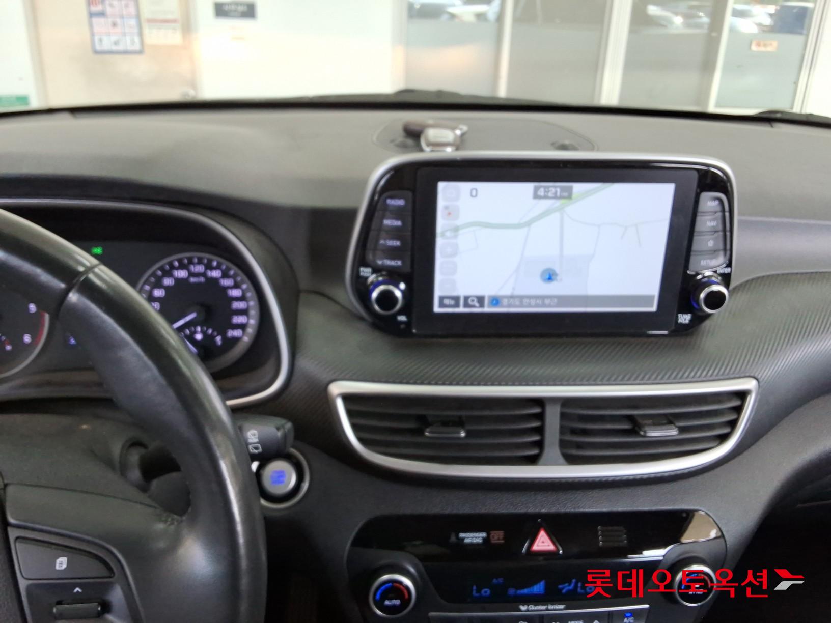 Hyundai Tucson - 32