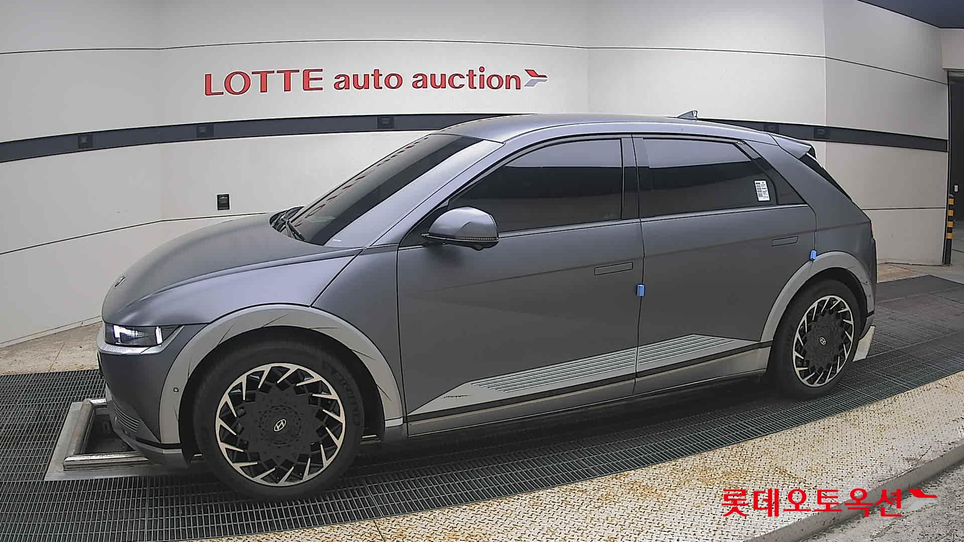 2022 - hyundai ioniq