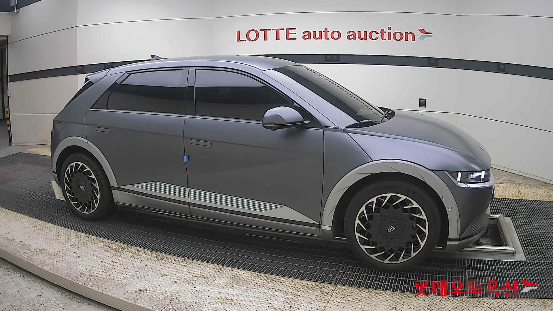 2022 - hyundai ioniq