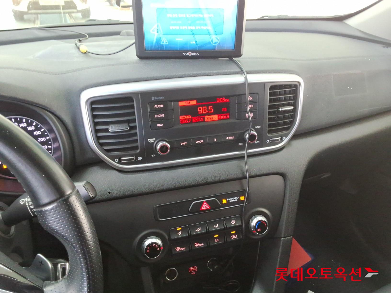 Kia Sportage - 32