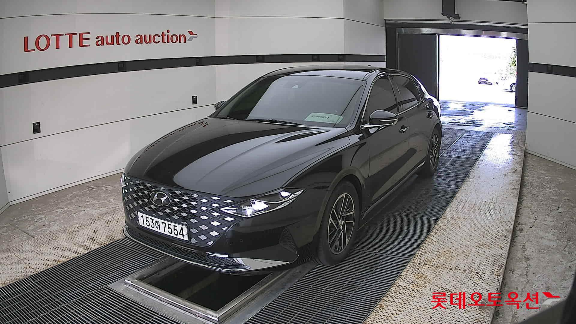 Hyundai Grandeur - 10