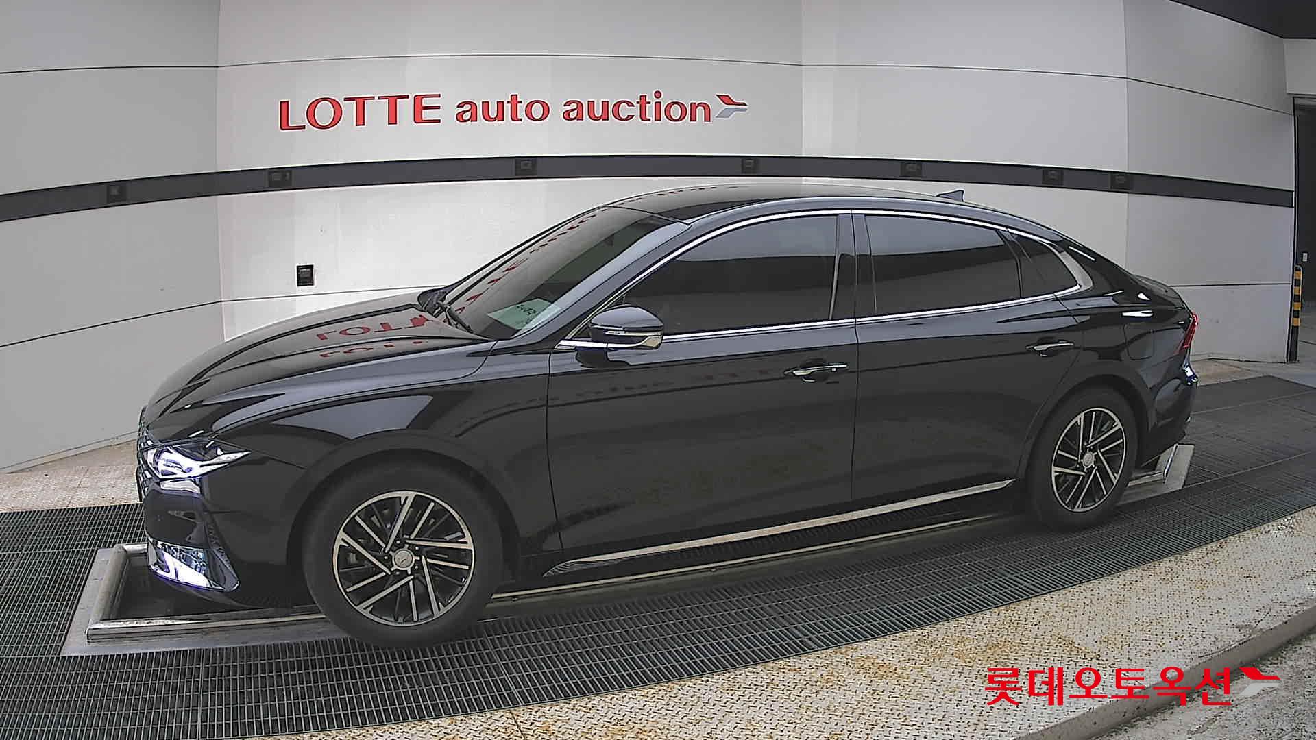 Hyundai Grandeur - 12