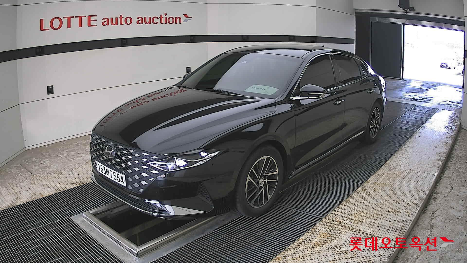 Hyundai Grandeur - 3
