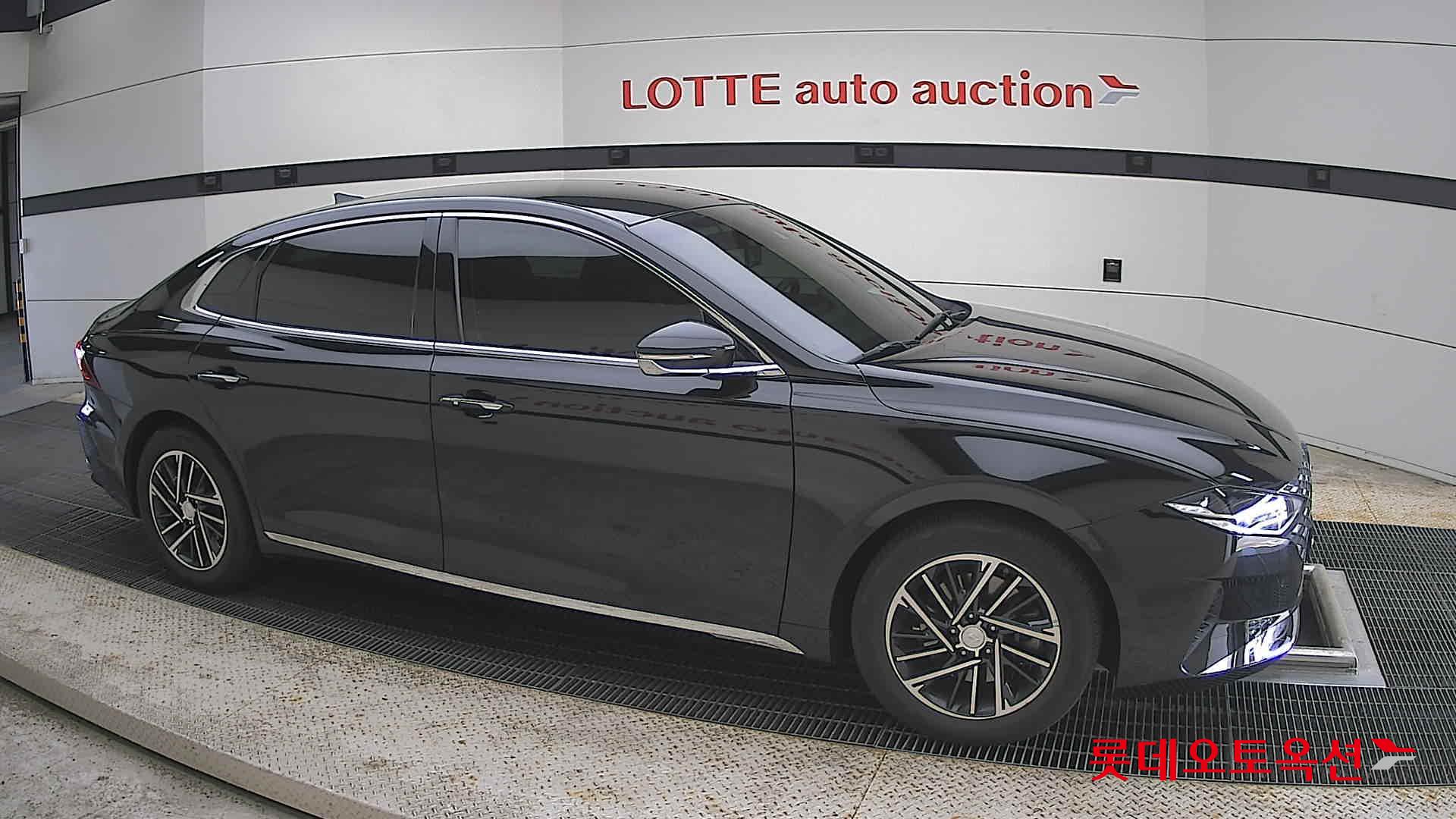 Hyundai Grandeur - 22