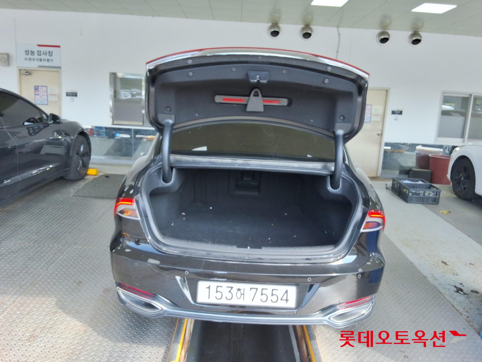 Hyundai Grandeur - 9