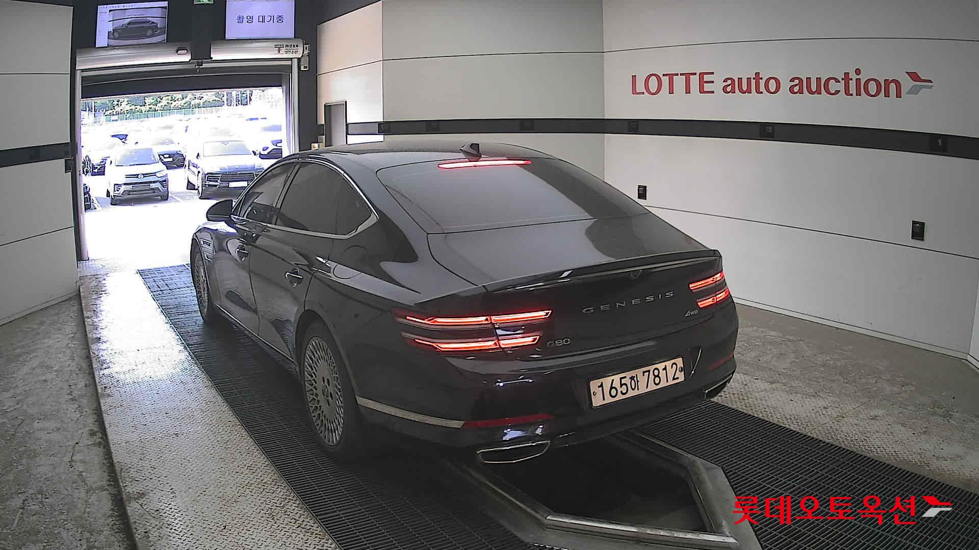 Genesis G80 - 16