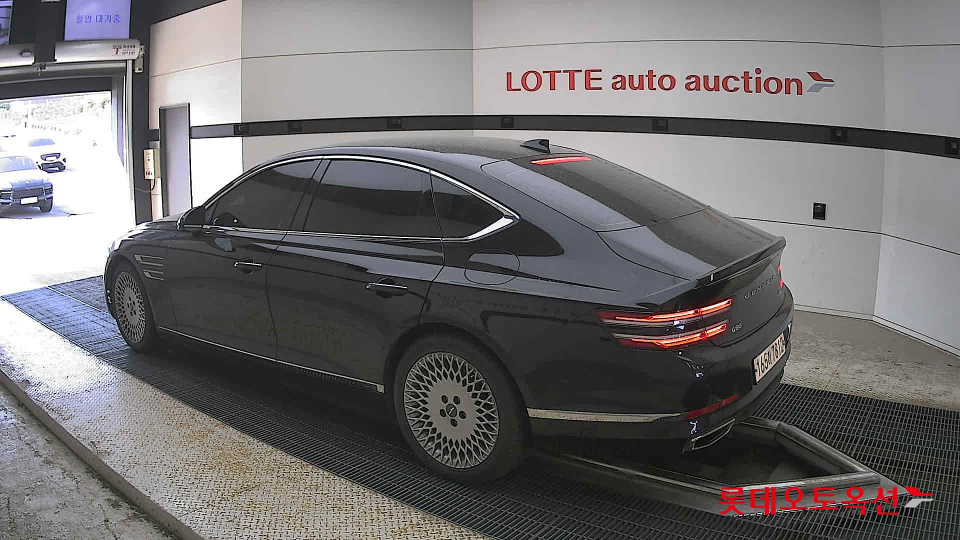 Genesis G80 - 15