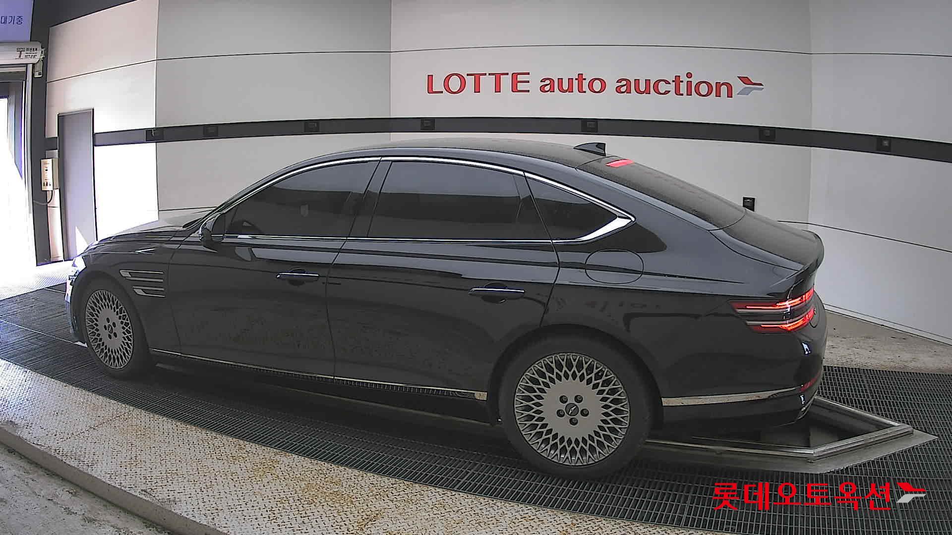 Genesis G80 - 14