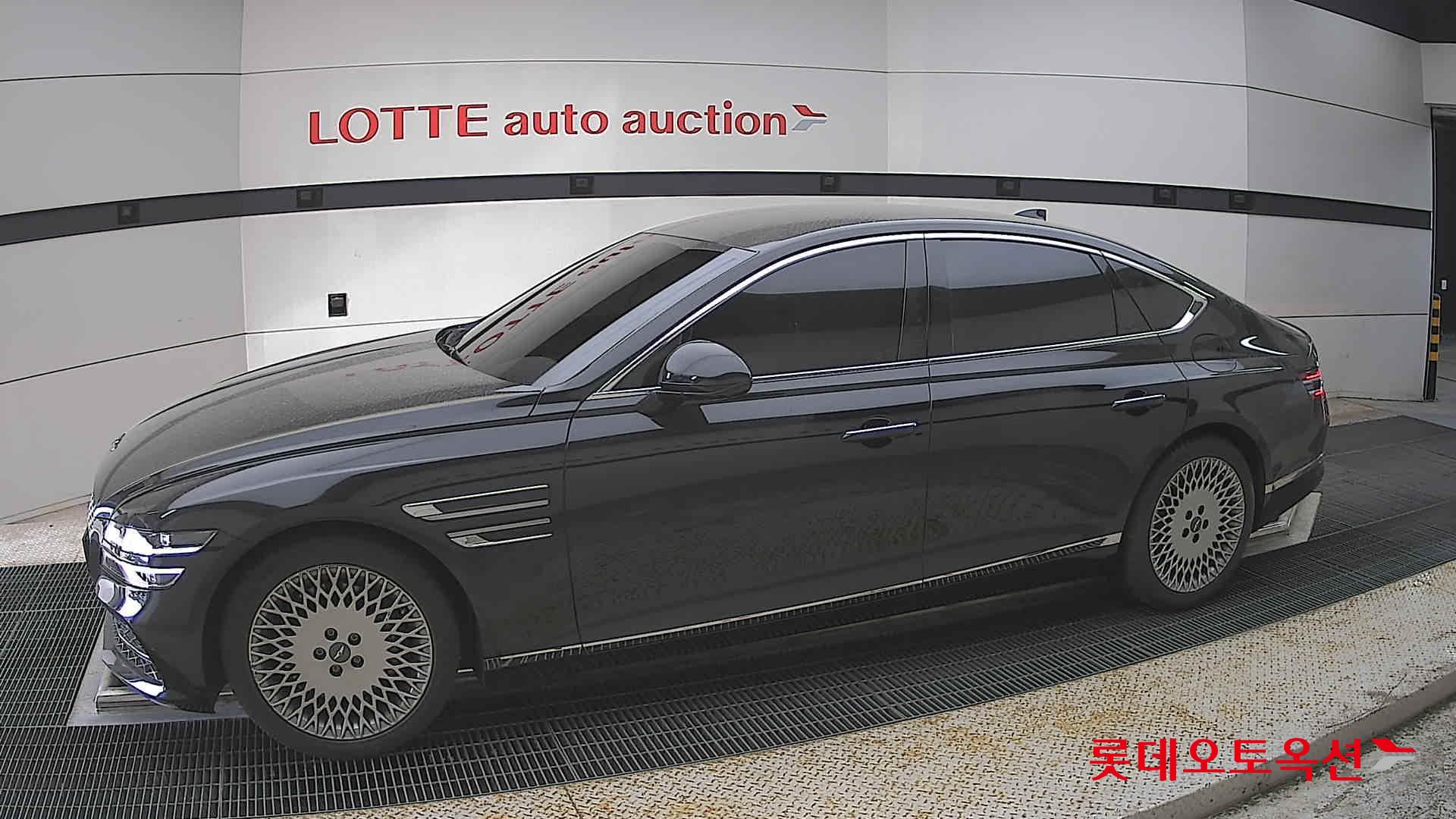 Genesis G80 - 12
