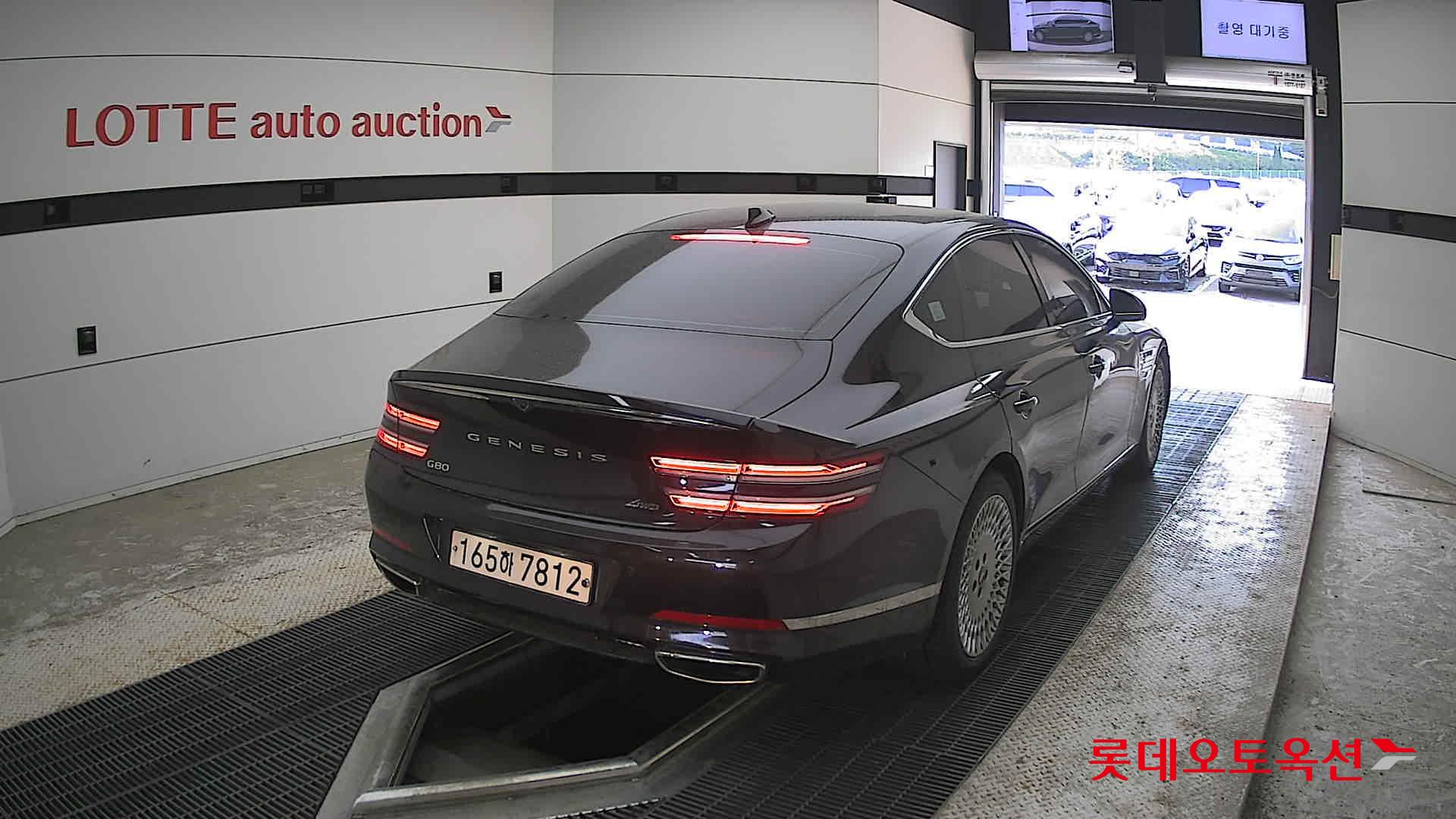 Genesis G80 - 18