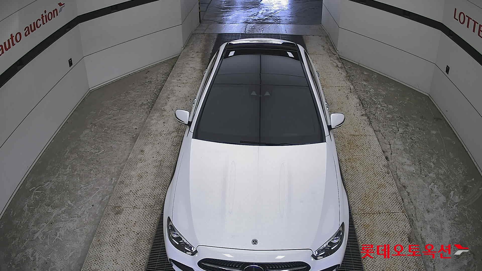 Mercedes-Benz E-Class - 7