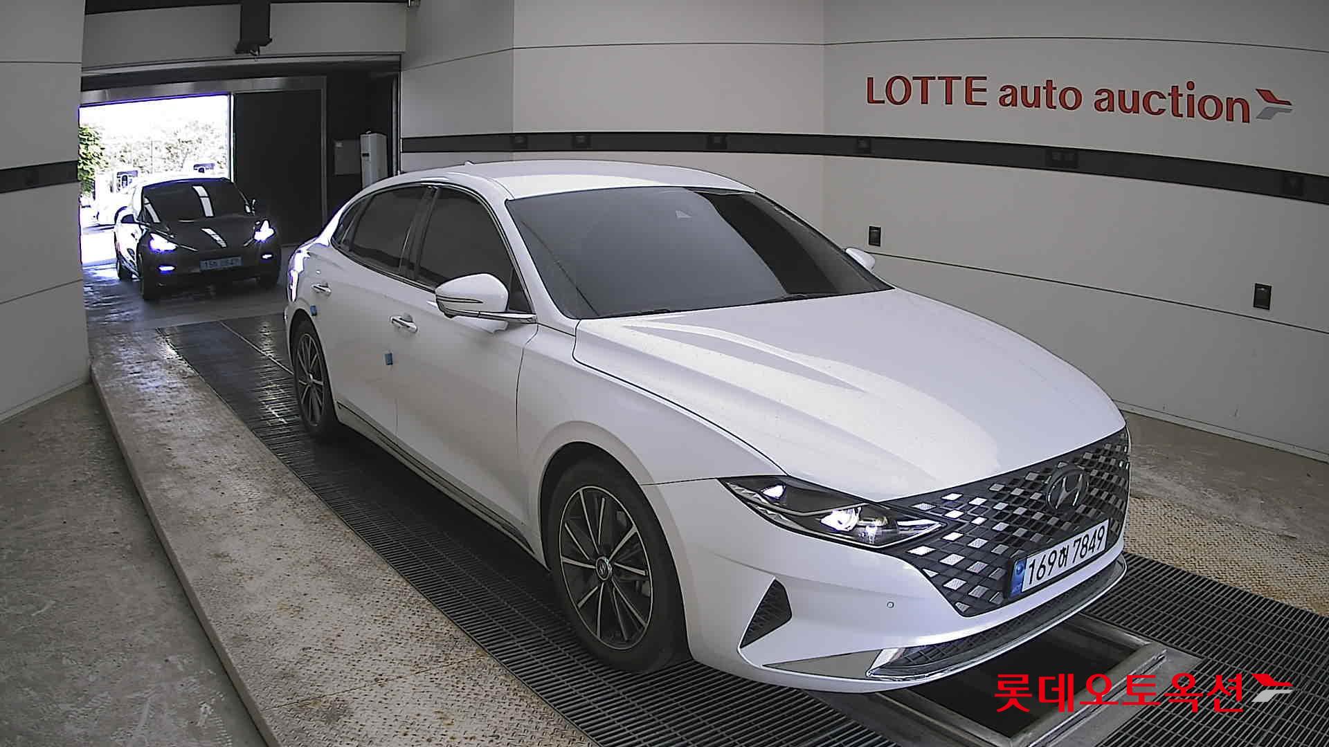 Hyundai Grandeur - 6