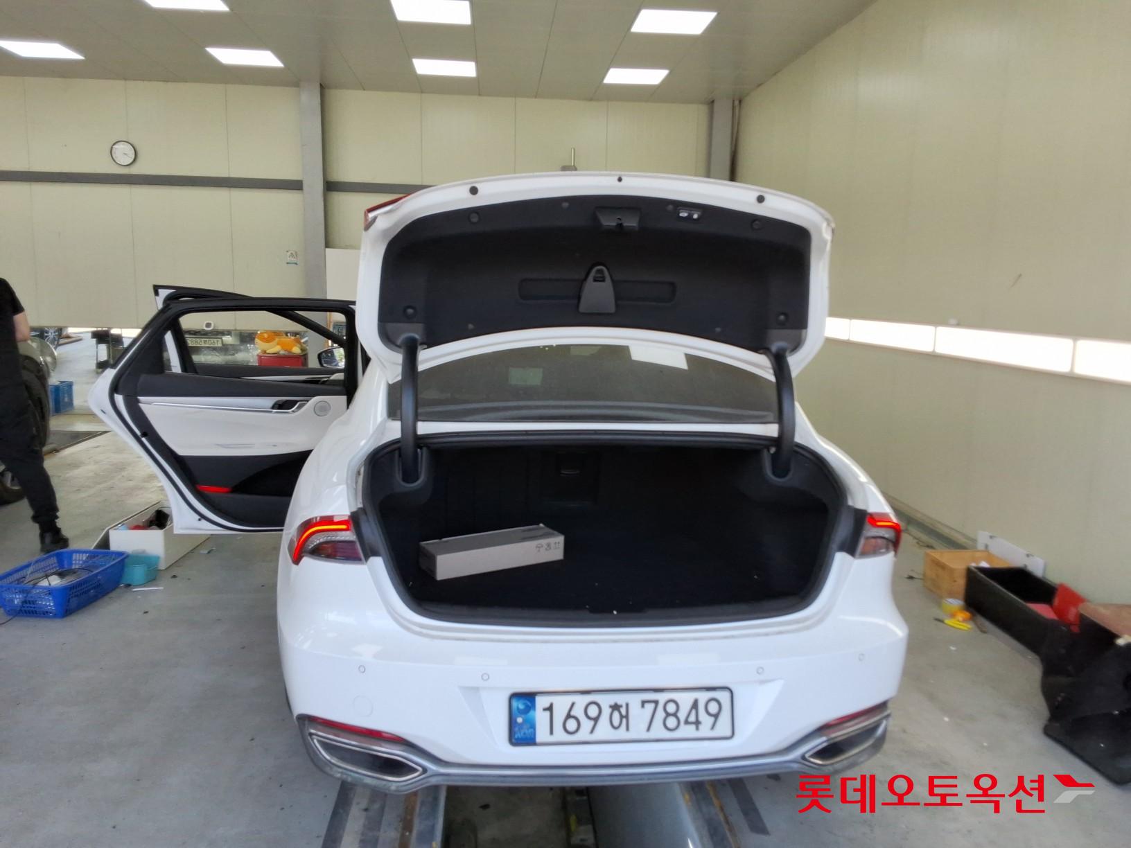 Hyundai Grandeur - 9