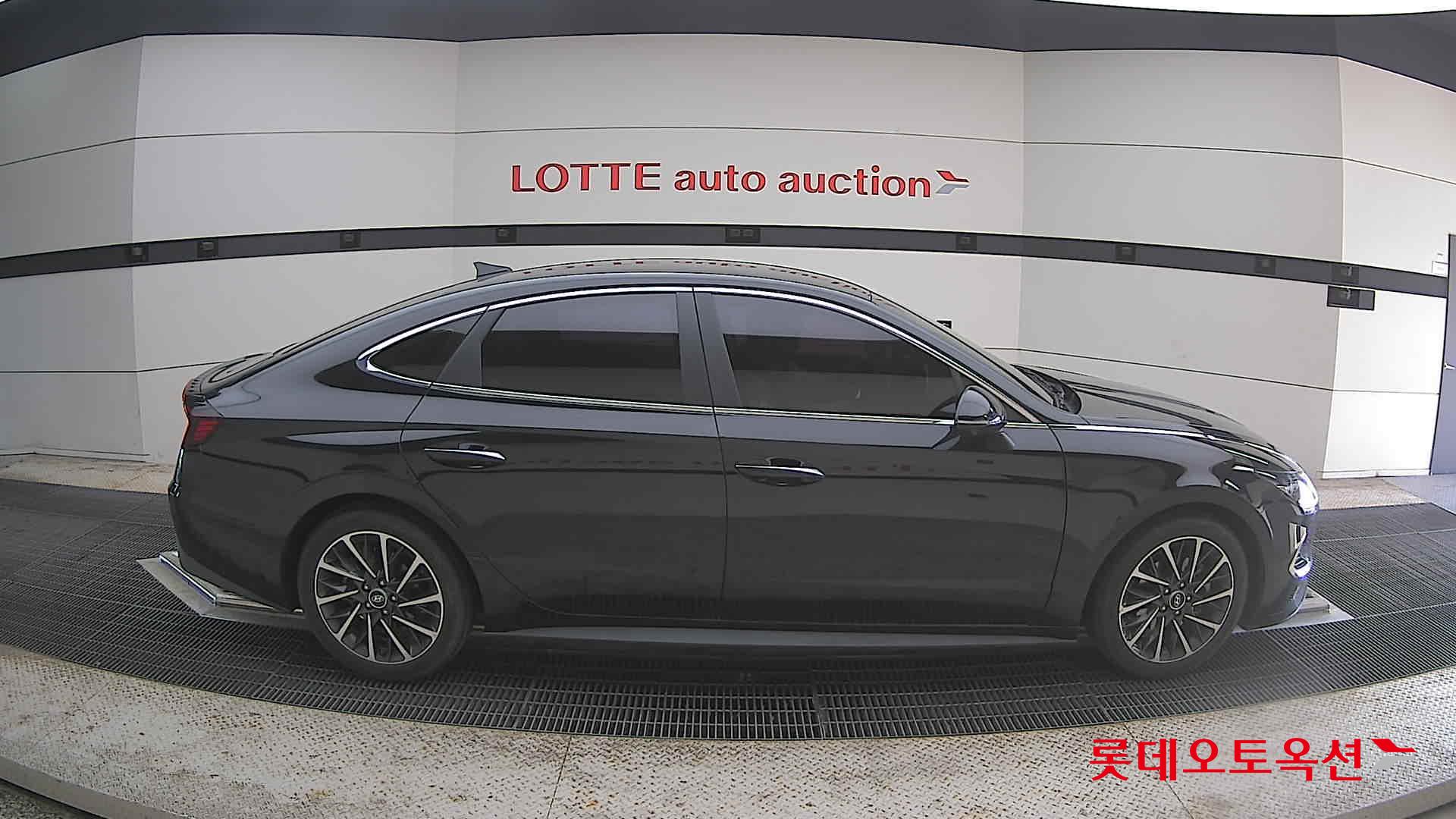 Hyundai Sonata - 21