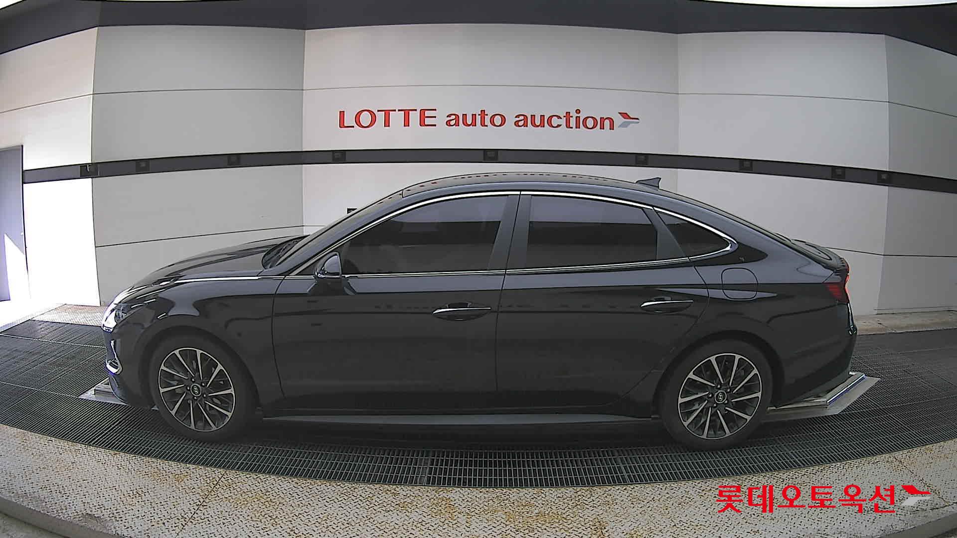 Hyundai Sonata - 13