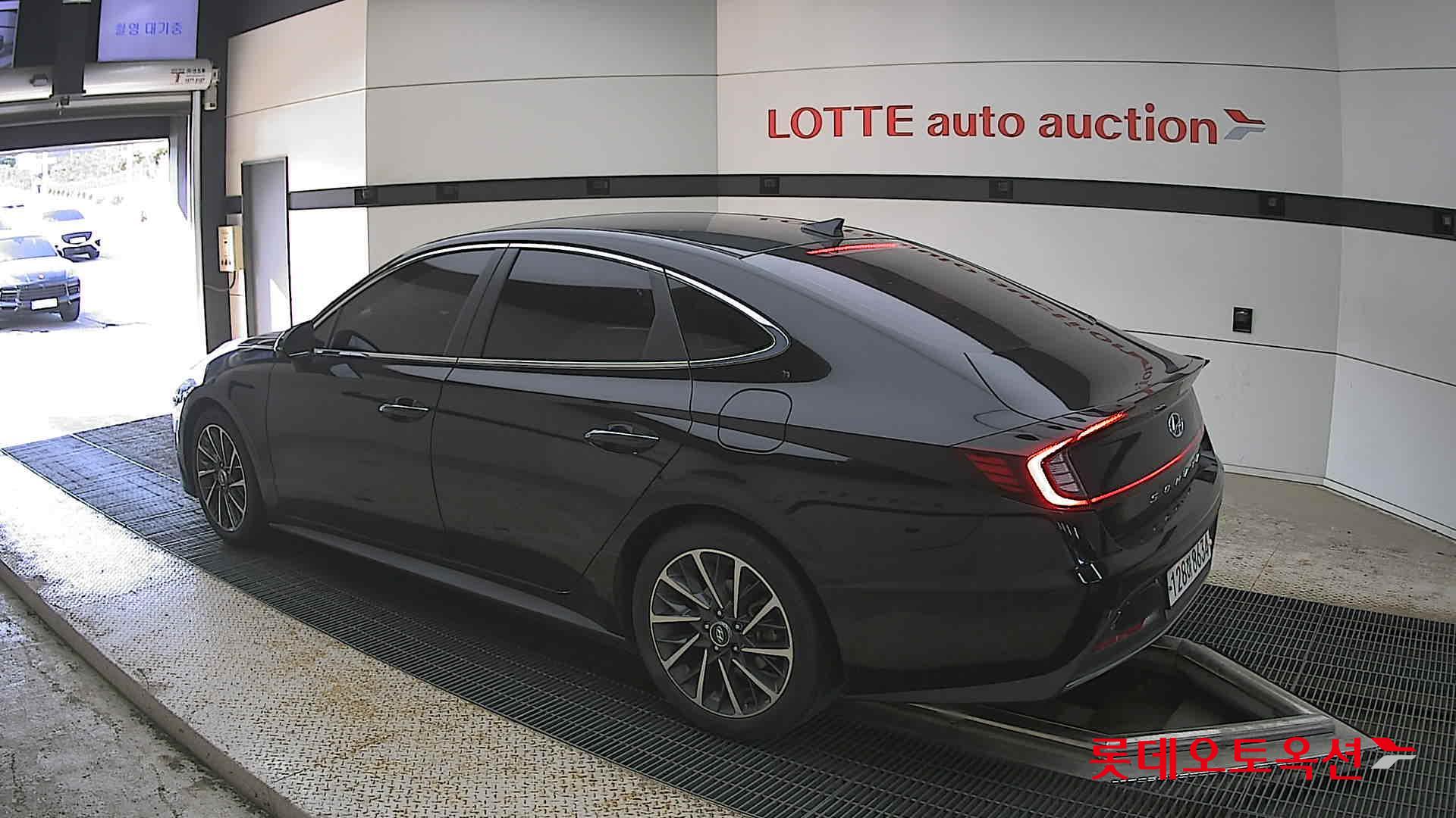 Hyundai Sonata - 15