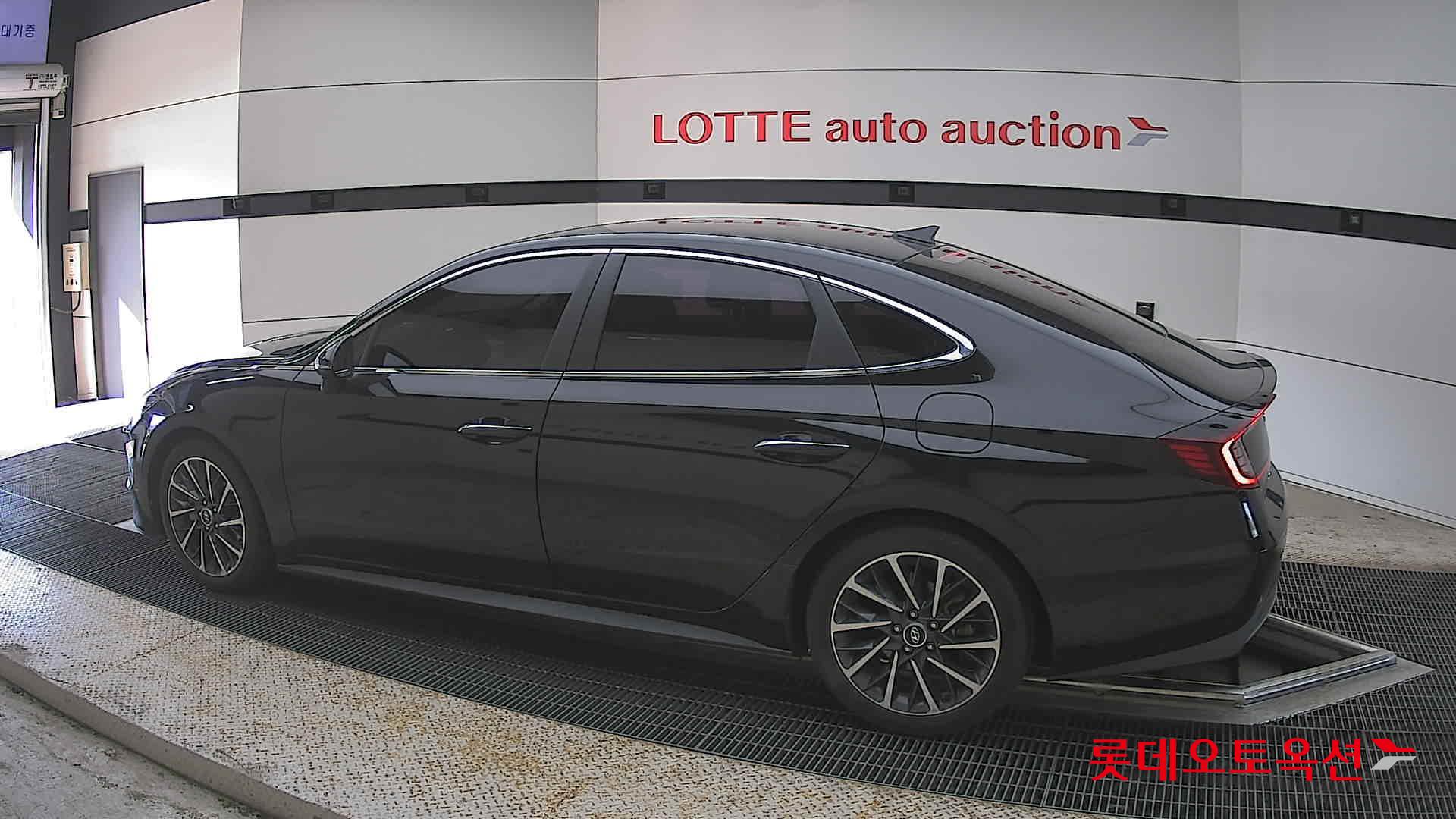 Hyundai Sonata - 14