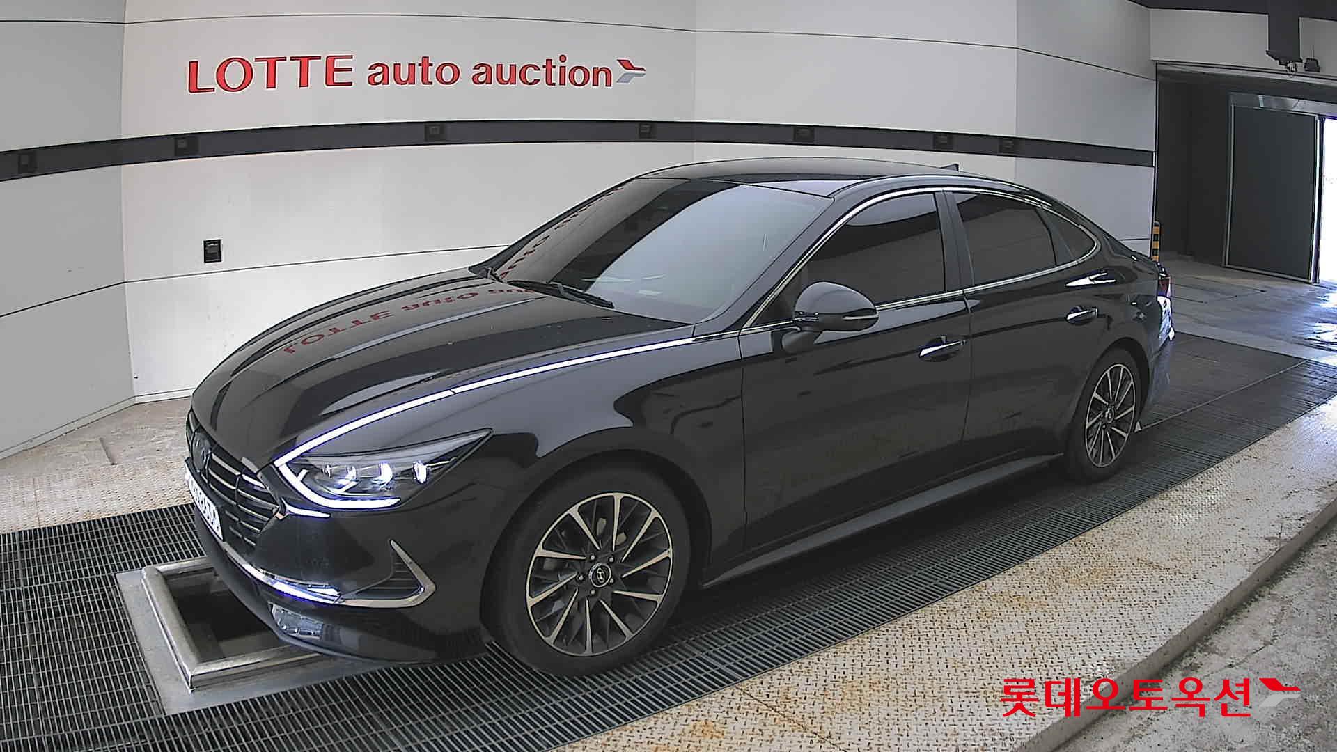 Hyundai Sonata - 11