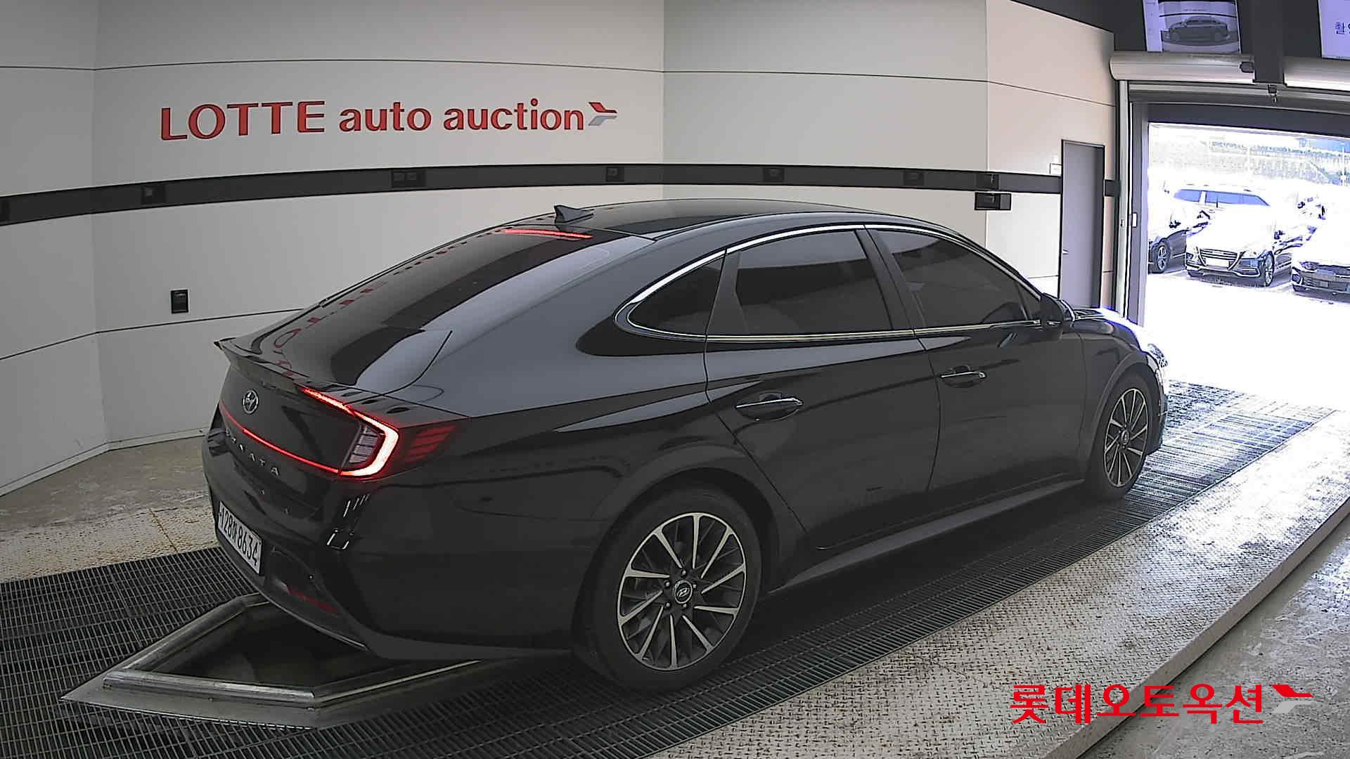 Hyundai Sonata - 19