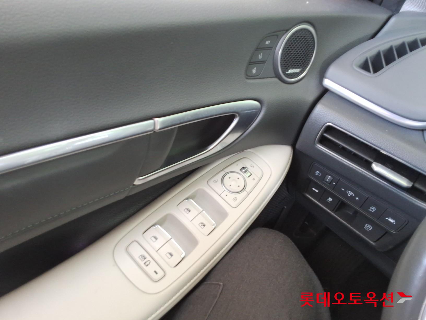 Hyundai Sonata - 29