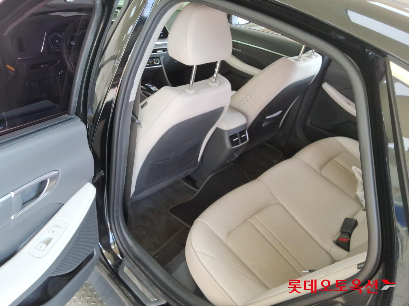Hyundai Sonata - 38