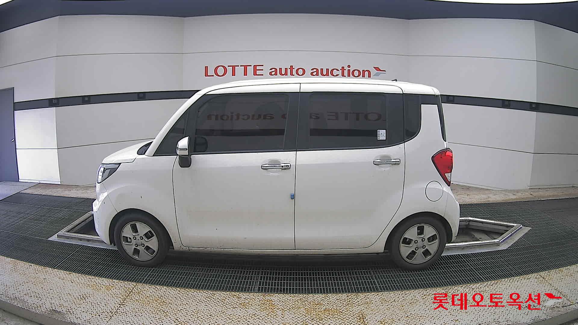 2020 - kia ray