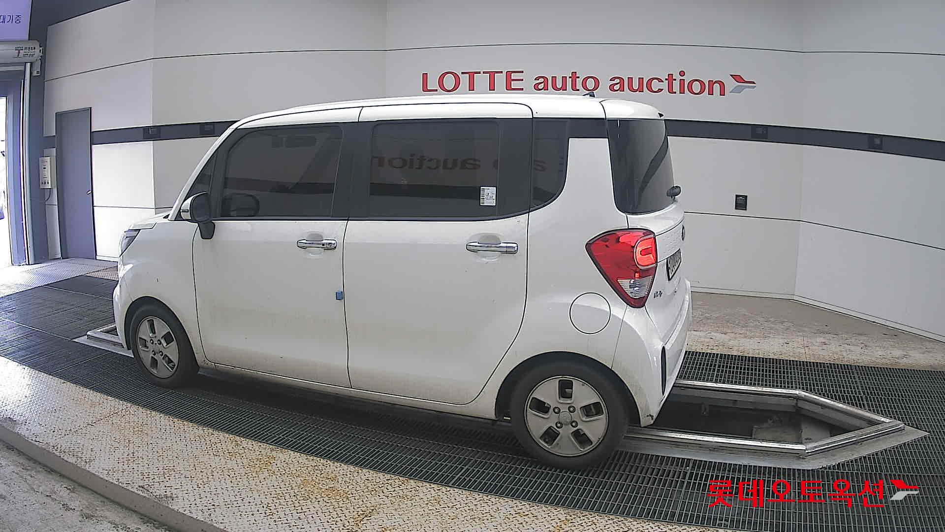 2020 - kia ray