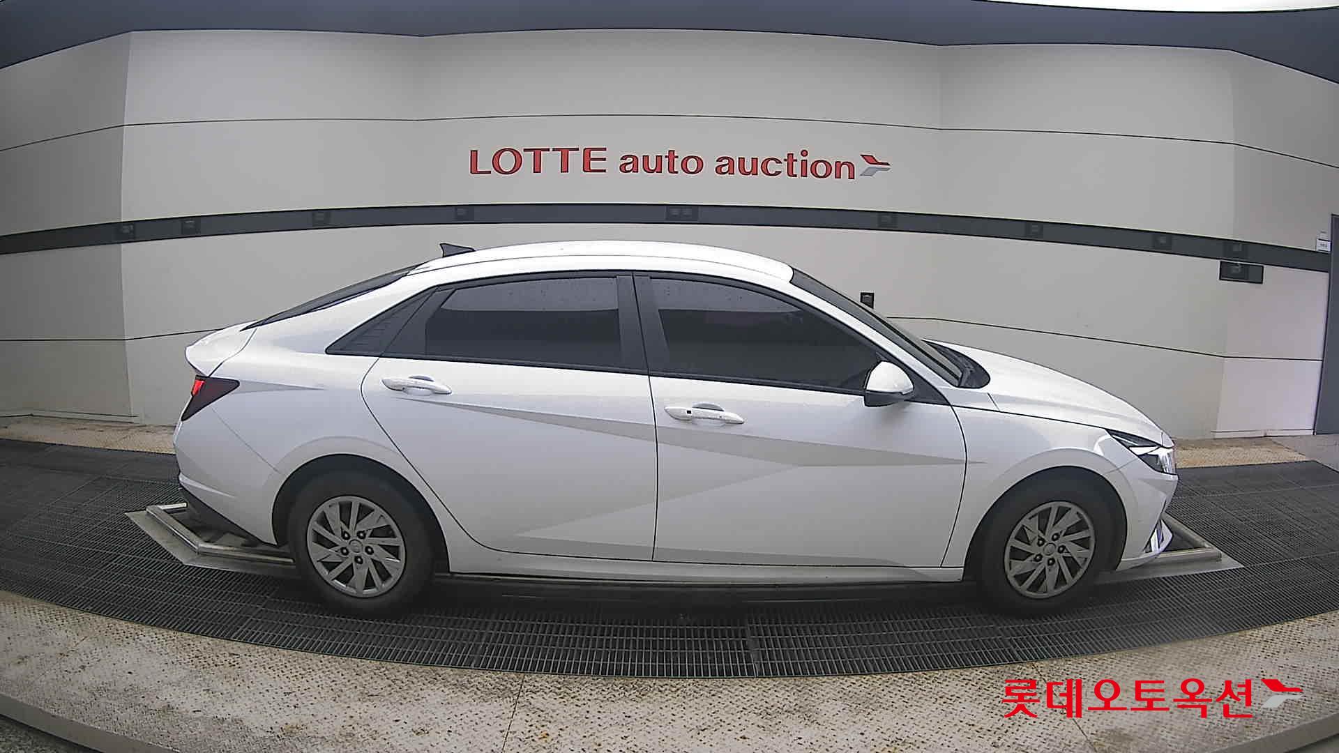 2021 - hyundai avante
