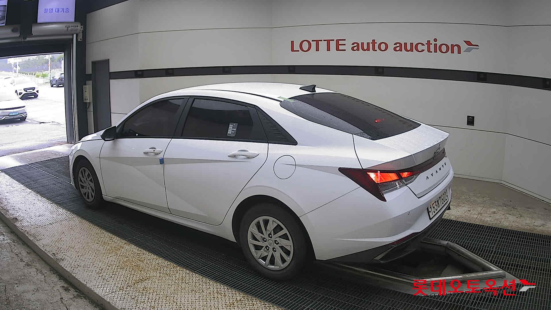 2021 - hyundai avante